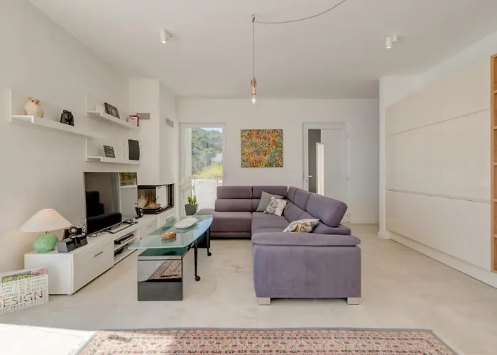 Talia Donje Selo na Šolti