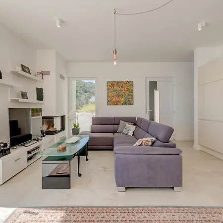 Talia Donje Selo na Šolti