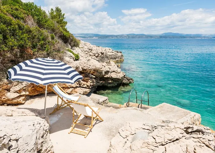 Talia * Donje Selo na Šolti