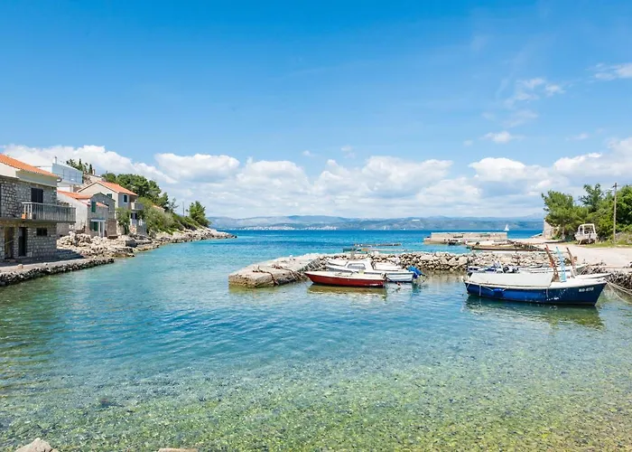 Talia * Donje Selo na Šolti